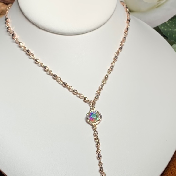 Aurora Borealis Vintage Rose Gold Tone Chain Lariat Necklace w/Matte Pink Stone. - Picture 6 of 11
